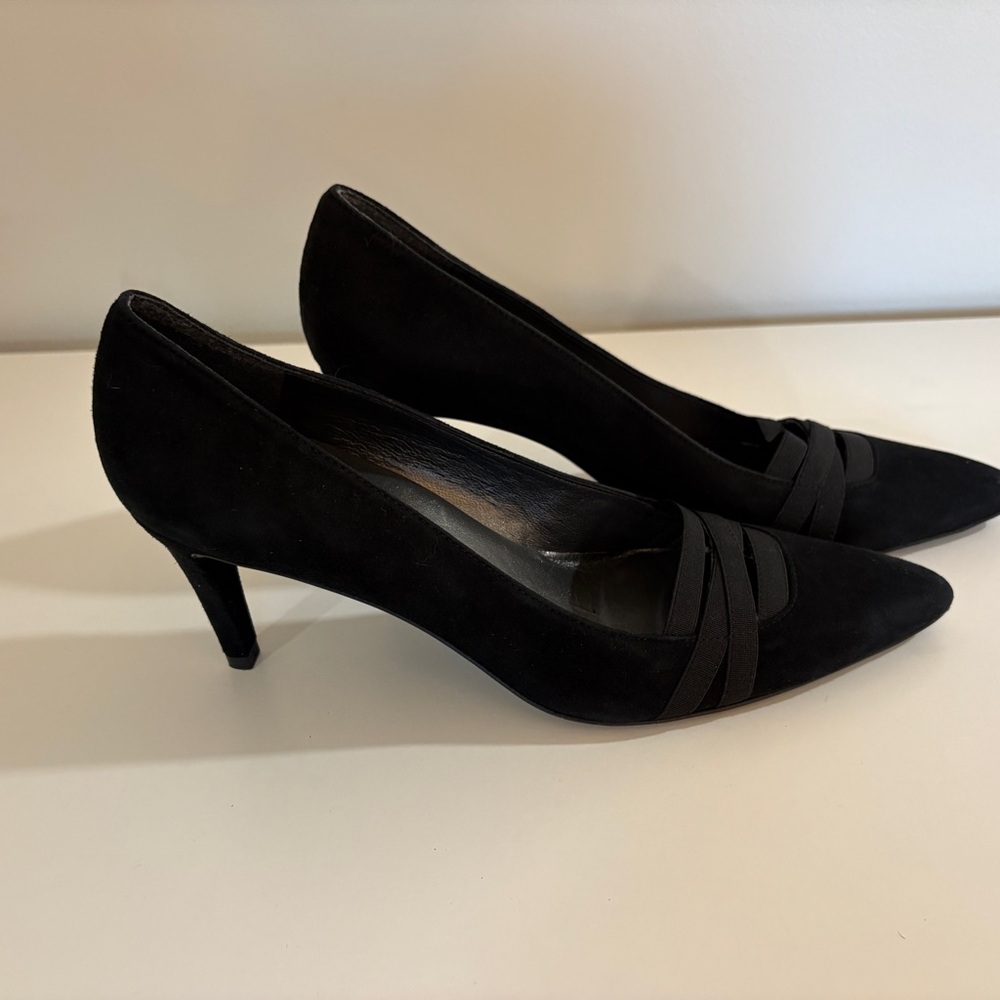 Stuart Weitzman Black Suede Pointed Toe Heels